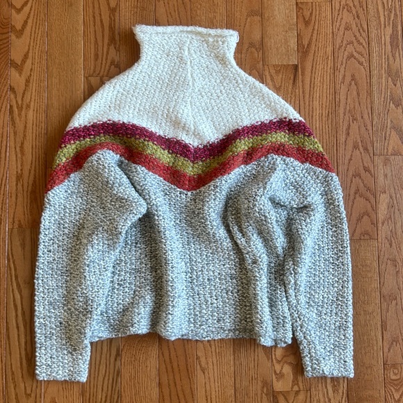 NWT FREE PEPLE CHEVRON STRIPE KNIT SWEATER L - Picture 2 of 4